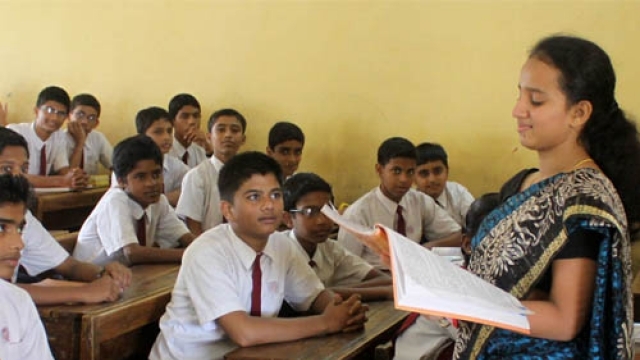 5a/ee/india-wants-to-hire-30-lakh-primary-teachers-by-2030.jpg