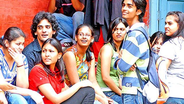 B5/a0/now-classes-are-out-of-colleges-in-mumbai.jpg